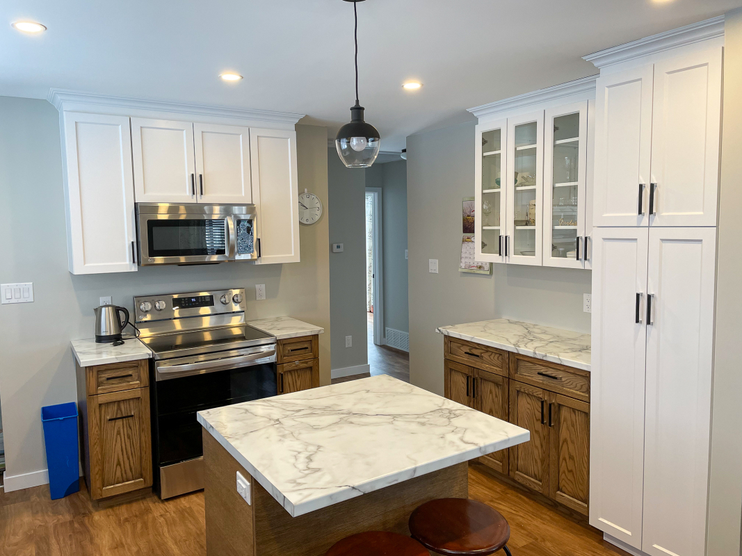 modern-farmhouse-kitchen-in-fort-erie-16