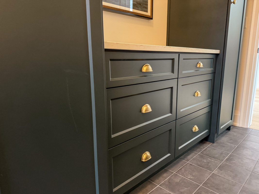 NalezinskiGrimsbynewbuildcustomcabinetry-26