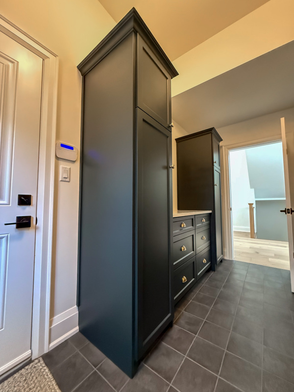 NalezinskiGrimsbynewbuildcustomcabinetry-28