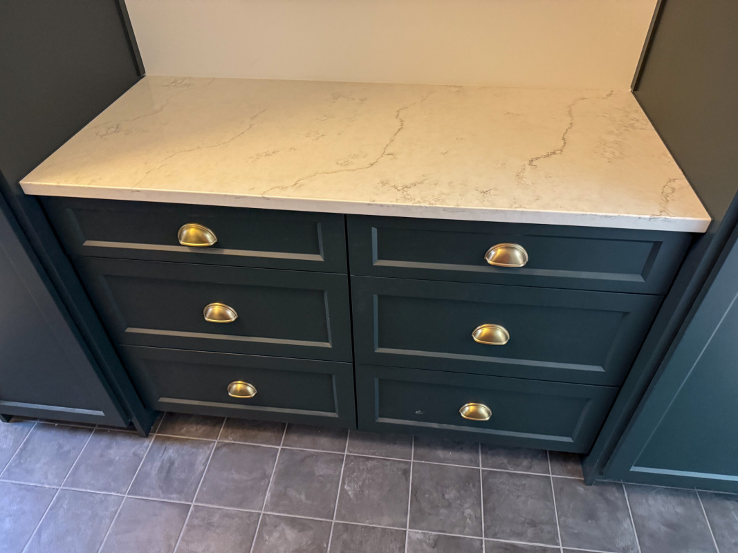 NalezinskiGrimsbynewbuildcustomcabinetry-30