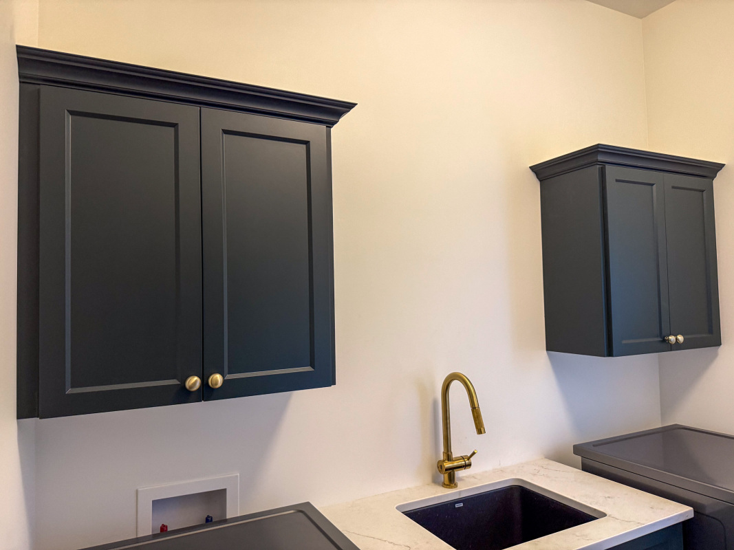 NalezinskiGrimsbynewbuildcustomcabinetry-32