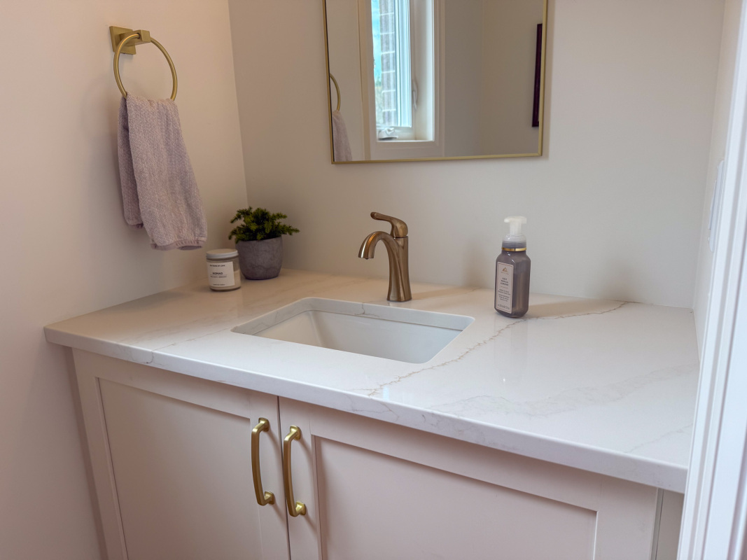 NalezinskiGrimsbynewbuildcustomcabinetry-55