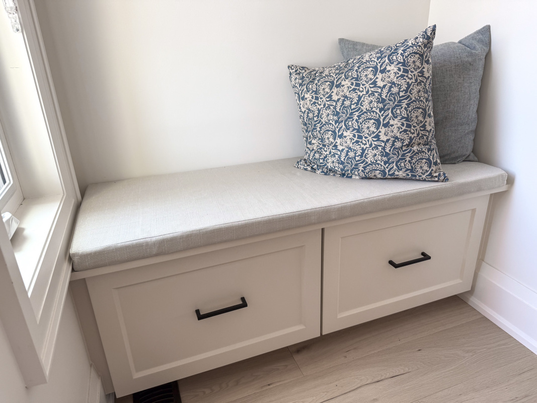 NalezinskiGrimsbynewbuildcustomcabinetry-61