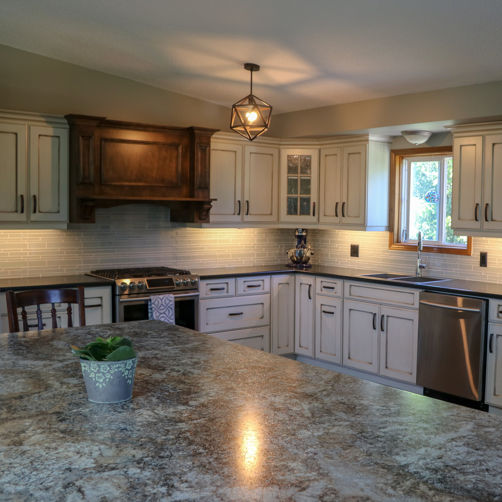 <div class='service-image-caption'>Custom Kitchen Designs and Kitchen Cabinetry 2</div>